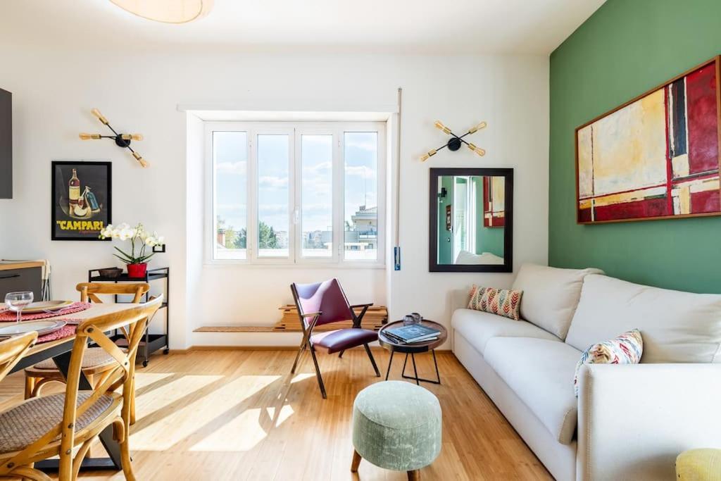 Apartamento Spacious With Terrace 3 Bedroom, Metroa Battistini Roma